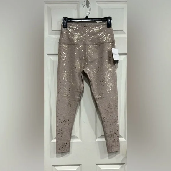 Beyond Yoga Women's Large Lucky Stars SoftShine High Waisted Midi Legging NWT - Picture 1 of 7